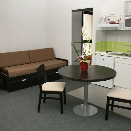 Nemea Centre Aparthotel Nancy