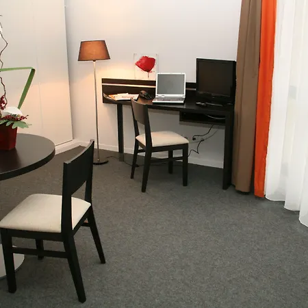 Nemea Centre Aparthotel