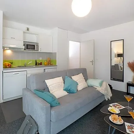Hotel apartamentowy Nemea Centre 3*
