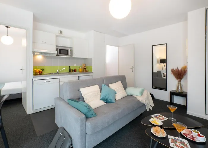 Nemea Centre Aparthotel